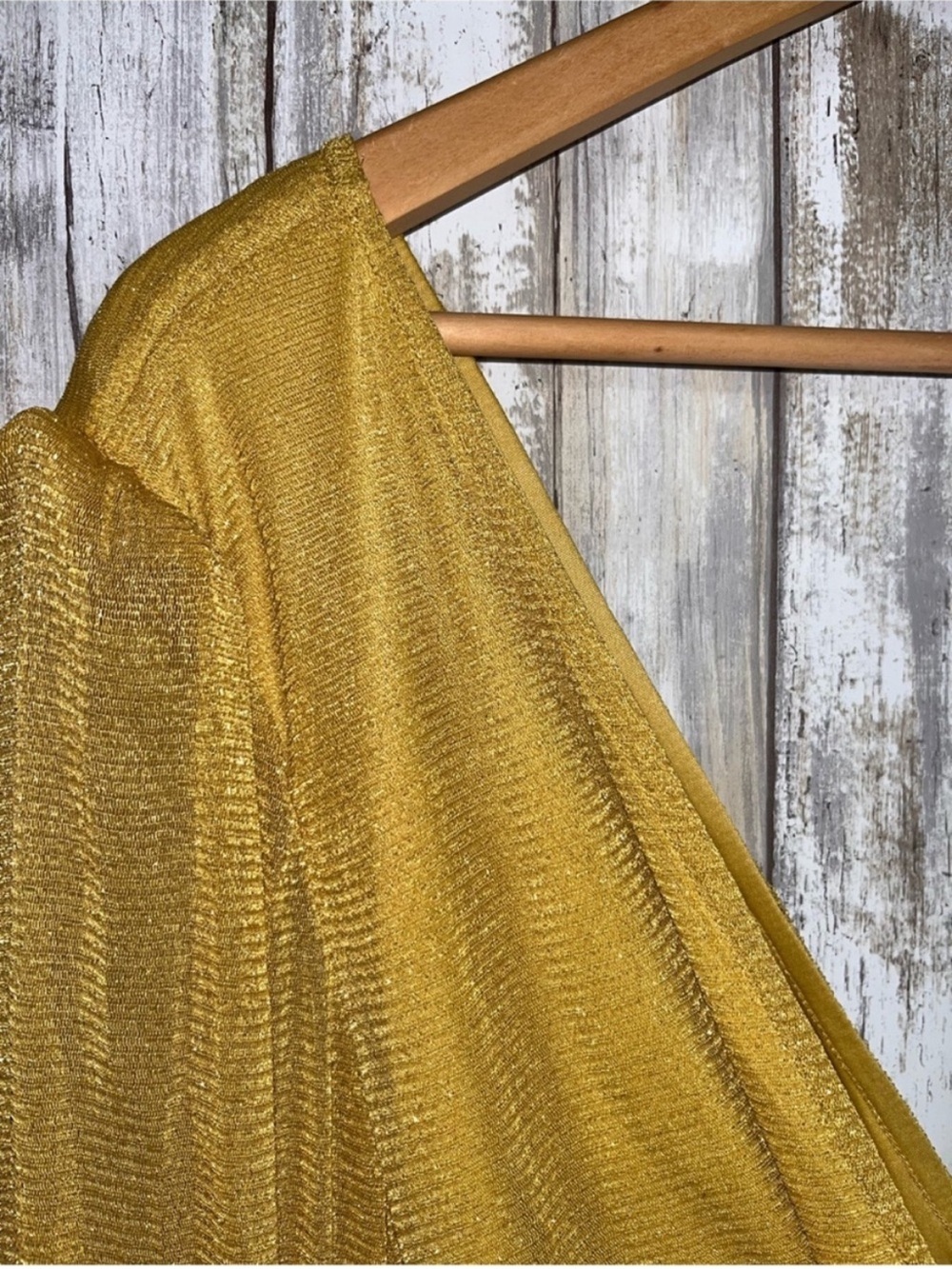 Torrid Gold Metallic Glitter Surplice Wrap Peplum Top 1X NWT - Picture 3 of 8